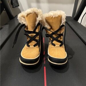 SOREL TIVOLI II SUEDE - WOMENS 7